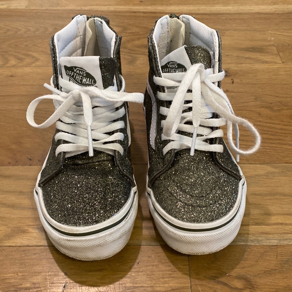 Vans hightop sneaker with zippers